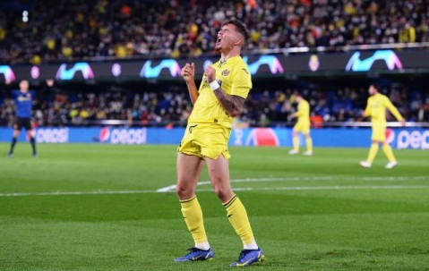 开云平台-黄潜送人头助曼联出线 埃梅里再一次卫冕欧联杯？