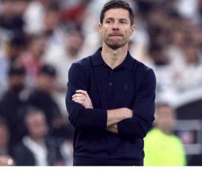 开云-罗马诺：阿隆索将会很快返回教练席，各俱乐部都在关注他的动向